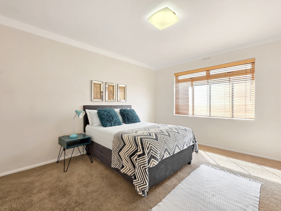 2 Bedroom Property for Sale in Three Anchor Bay Western Cape